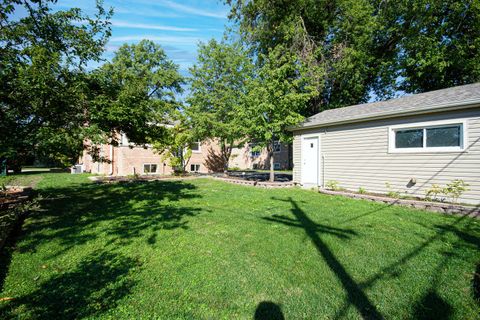 Tiny photo for 18439 Marshfield Avenue, Homewood, IL 60430 (MLS # 12495440)