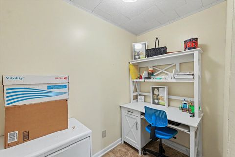 Tiny photo for 519 E Allen Street, Farmer City, IL 61842 (MLS # 12632097)