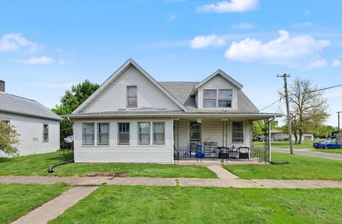 Photo of 519 E Allen Street, Farmer City, IL 61842 (MLS # 12632097)