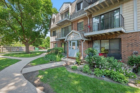 Photo of 3256 Sanders Road #4E, Northbrook, IL 60062 (MLS # 12704004)