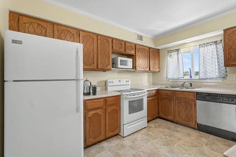 Tiny photo for 3256 Sanders Road #4E, Northbrook, IL 60062 (MLS # 12704004)
