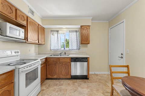 Tiny photo for 3256 Sanders Road #4E, Northbrook, IL 60062 (MLS # 12704004)