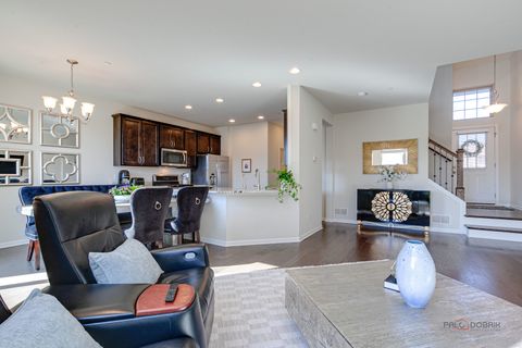 Tiny photo for 246 Belmont Drive, Lincolnshire, IL 60069 (MLS # 12602302)