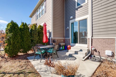 Tiny photo for 246 Belmont Drive, Lincolnshire, IL 60069 (MLS # 12602302)