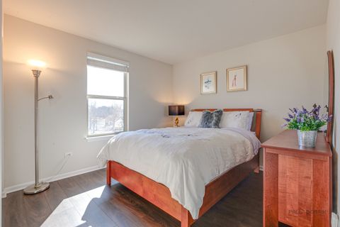 Tiny photo for 246 Belmont Drive, Lincolnshire, IL 60069 (MLS # 12602302)