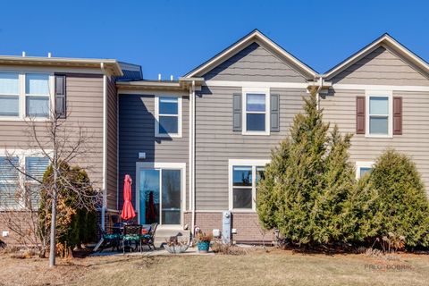 Tiny photo for 246 Belmont Drive, Lincolnshire, IL 60069 (MLS # 12602302)