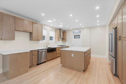 Tiny photo for 2416 W MORSE Avenue, Chicago, IL 60645 (MLS # 12587256)