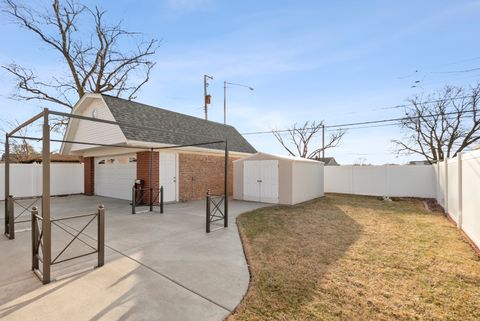 Tiny photo for 10124 Maple Avenue, Oak Lawn, IL 60453 (MLS # 12578133)