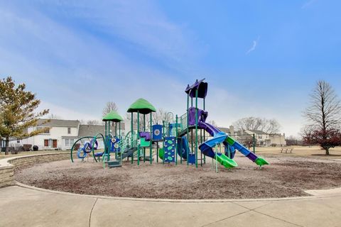 Tiny photo for 1239 Spring Valley Drive, Carol Stream, IL 60188 (MLS # 12516485)