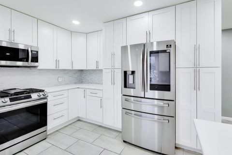 Tiny photo for 1239 Spring Valley Drive, Carol Stream, IL 60188 (MLS # 12516485)