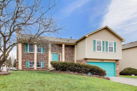 Tiny photo for 1239 Spring Valley Drive, Carol Stream, IL 60188 (MLS # 12516485)