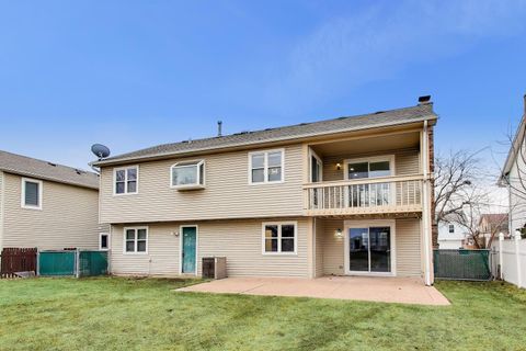 Tiny photo for 1239 Spring Valley Drive, Carol Stream, IL 60188 (MLS # 12516485)