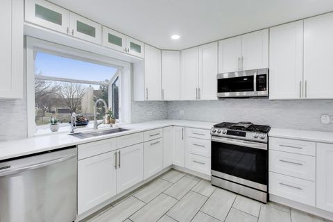 Tiny photo for 1239 Spring Valley Drive, Carol Stream, IL 60188 (MLS # 12516485)