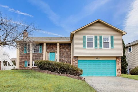Photo of 1239 Spring Valley Drive, Carol Stream, IL 60188 (MLS # 12516485)
