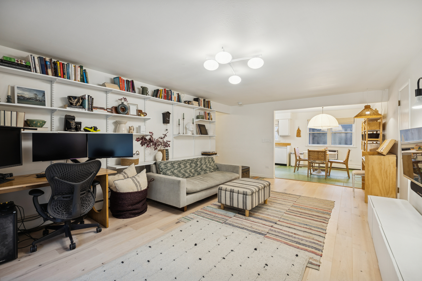 4147 N Kedvale Avenue 1B