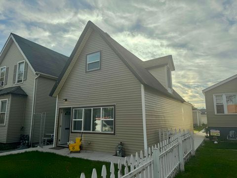 Photo of 13226 S Houston Avenue, Chicago, IL 60633 (MLS # 12508942)