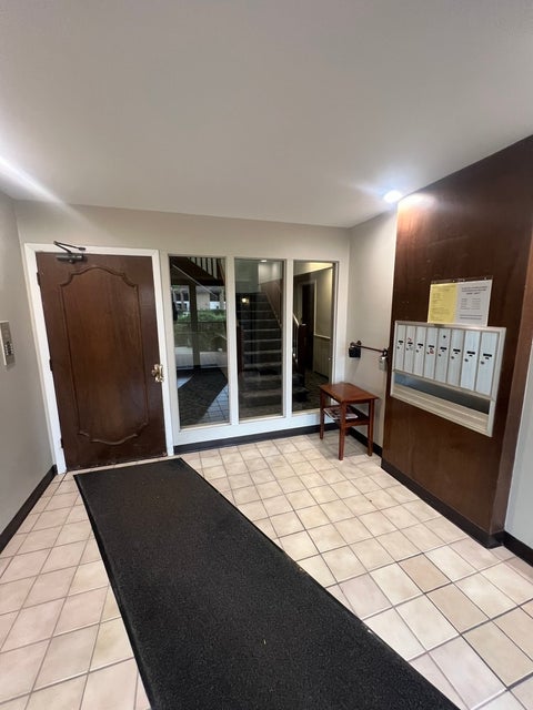 Tiny photo for 476 Raintree Court #2C, Glen Ellyn, IL 60137 (MLS # 12765995)