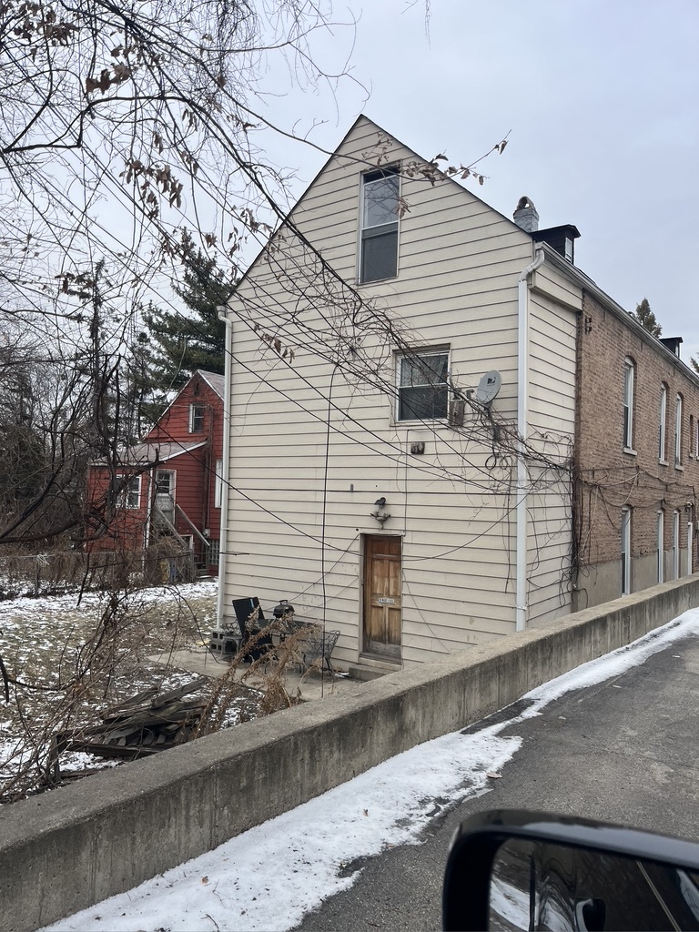 2421-2427 W 21st Place