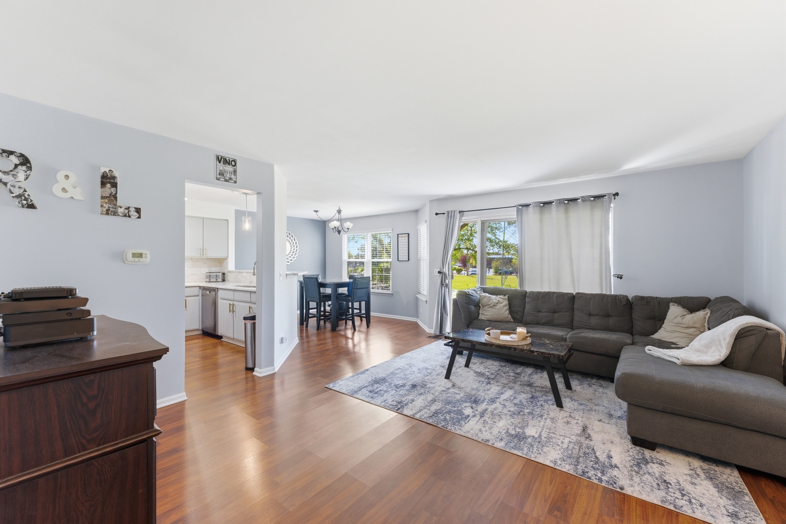 260 W Lynn Drive 7-3B