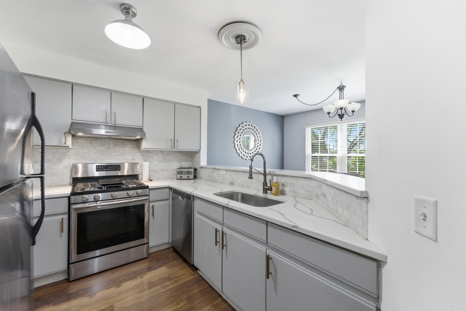 260 W Lynn Drive 7-3B