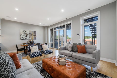 Tiny photo for 3056 N Lincoln Avenue #3, Chicago, IL 60657 (MLS # 12754058)
