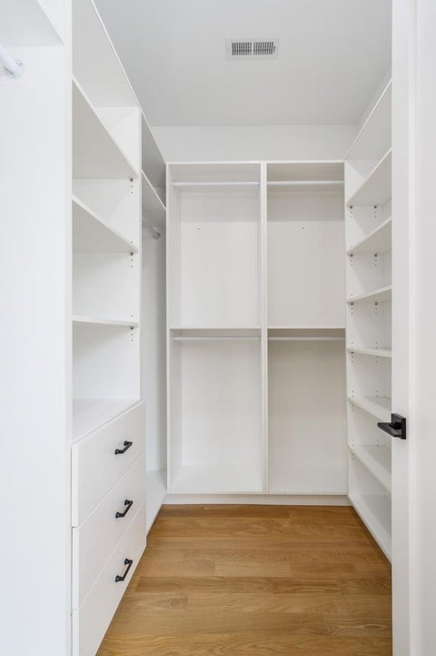 Tiny photo for 3056 N Lincoln Avenue #3, Chicago, IL 60657 (MLS # 12754058)