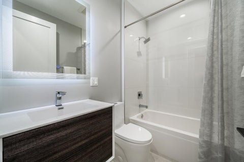 Tiny photo for 3056 N Lincoln Avenue #3, Chicago, IL 60657 (MLS # 12754058)