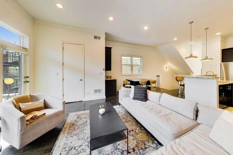 Tiny photo for 1725 W Le Moyne Street #1, Chicago, IL 60622 (MLS # 12630410)