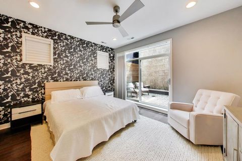 Tiny photo for 1725 W Le Moyne Street #1, Chicago, IL 60622 (MLS # 12630410)