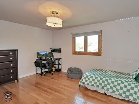Tiny photo for 16412 Prairie Drive, Tinley Park, IL 60477 (MLS # 12642612)