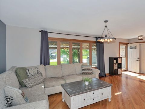 Tiny photo for 16412 Prairie Drive, Tinley Park, IL 60477 (MLS # 12642612)