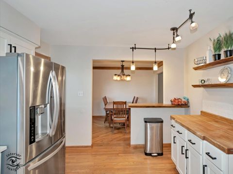 Tiny photo for 16412 Prairie Drive, Tinley Park, IL 60477 (MLS # 12642612)