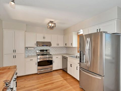 Tiny photo for 16412 Prairie Drive, Tinley Park, IL 60477 (MLS # 12642612)