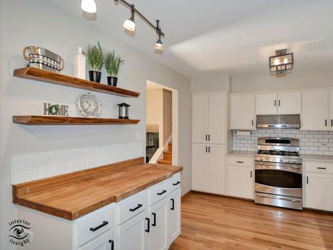 Tiny photo for 16412 Prairie Drive, Tinley Park, IL 60477 (MLS # 12642612)