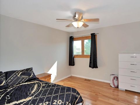 Tiny photo for 16412 Prairie Drive, Tinley Park, IL 60477 (MLS # 12642612)