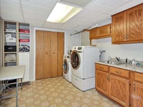 Tiny photo for 16412 Prairie Drive, Tinley Park, IL 60477 (MLS # 12642612)