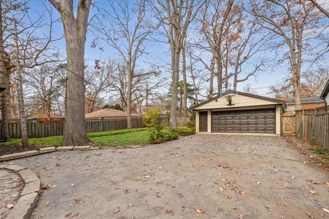 Tiny photo for 3520 FOREST Avenue, Wilmette, IL 60091 (MLS # 12524913)
