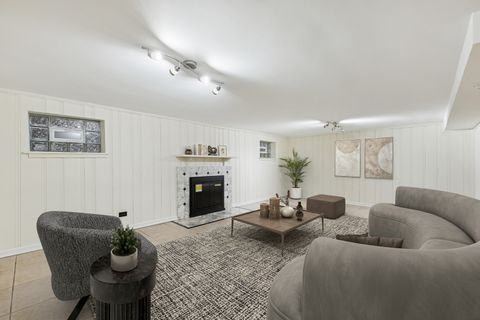 Tiny photo for 3520 FOREST Avenue, Wilmette, IL 60091 (MLS # 12524913)