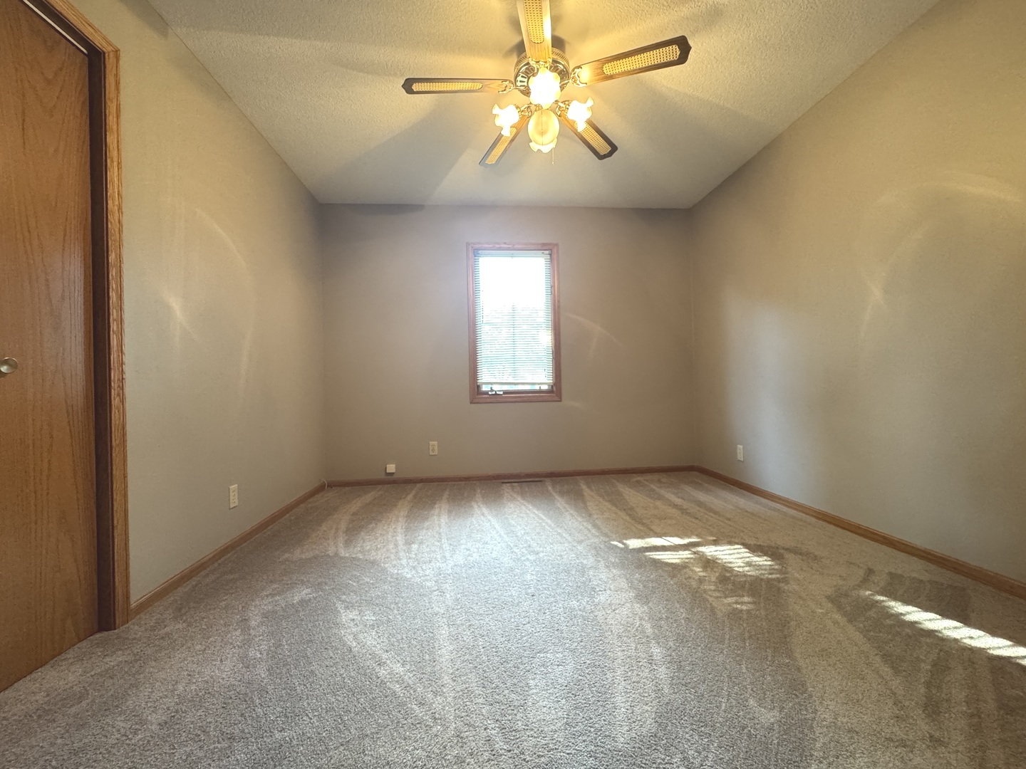 Bourbonnais, Illinois 60914, United States, 3 Bedrooms Bedrooms, ,2 BathroomsBathrooms,Residential,Contingent,212685