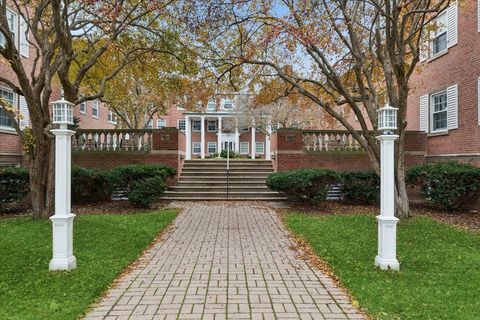 Photo of Evanston, IL 60201 (MLS # 12499924)