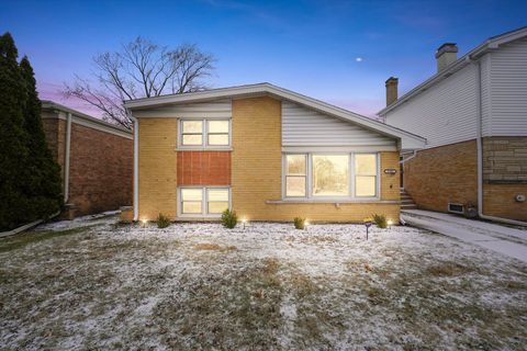 A home in Skokie