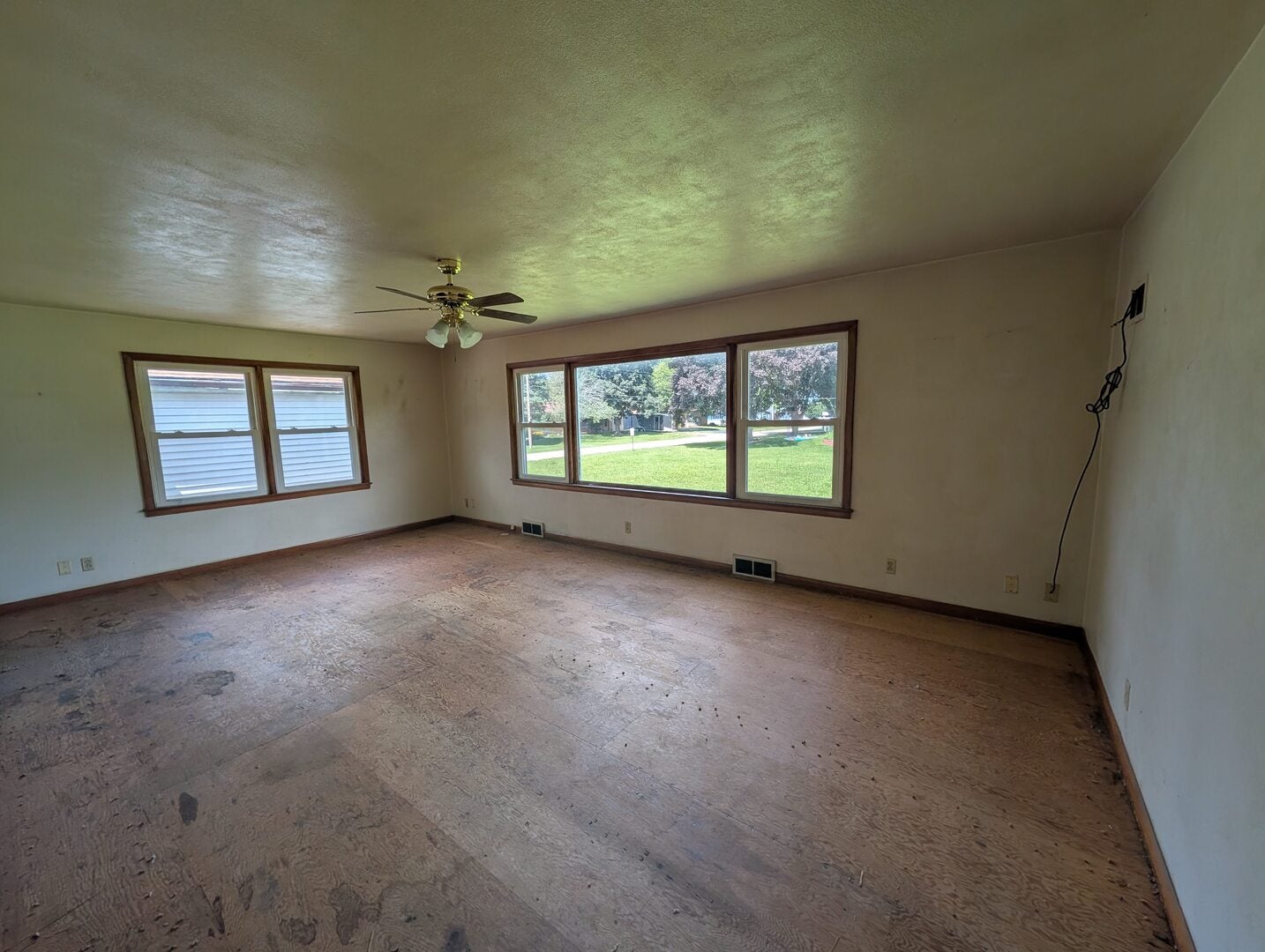 203 E 2nd Street