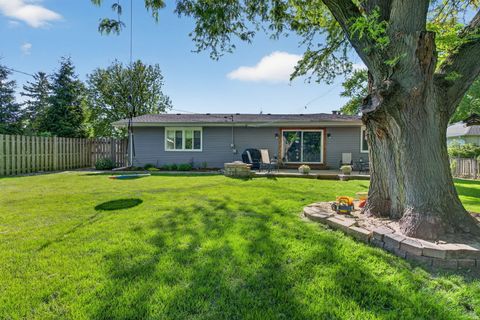 Tiny photo for 223 Willow Lane, Geneva, IL 60134 (MLS # 12647155)