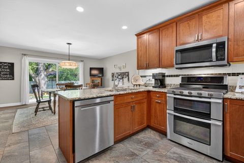 Tiny photo for 223 Willow Lane, Geneva, IL 60134 (MLS # 12647155)
