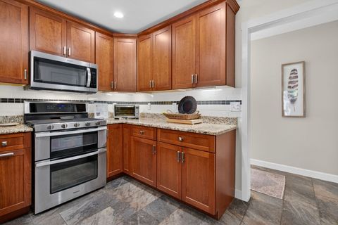 Tiny photo for 223 Willow Lane, Geneva, IL 60134 (MLS # 12647155)
