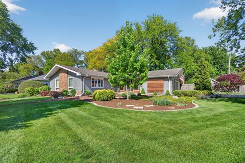 Tiny photo for 223 Willow Lane, Geneva, IL 60134 (MLS # 12647155)