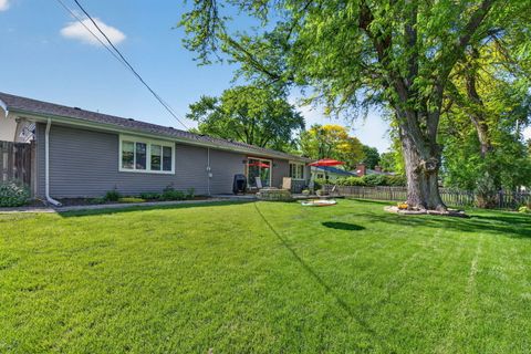 Tiny photo for 223 Willow Lane, Geneva, IL 60134 (MLS # 12647155)