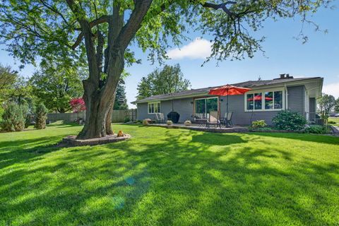 Tiny photo for 223 Willow Lane, Geneva, IL 60134 (MLS # 12647155)