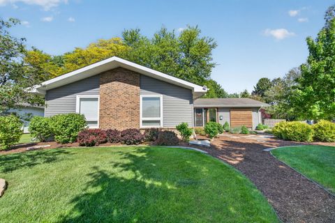 Tiny photo for 223 Willow Lane, Geneva, IL 60134 (MLS # 12647155)