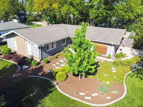 Tiny photo for 223 Willow Lane, Geneva, IL 60134 (MLS # 12647155)